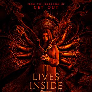 Bilder It Lives Inside