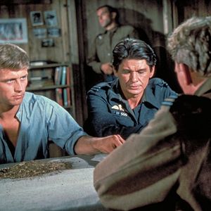 Bilder Gesprengte Ketten