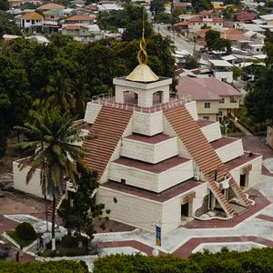 Bilder Die dunkle Seite der Kirche La Luz del Mundo