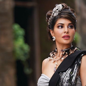 Bilder Tell It Like A Woman