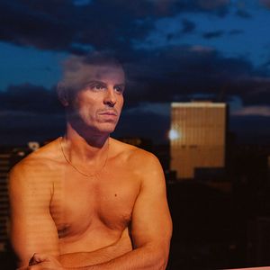 Bilder All Of Us Strangers