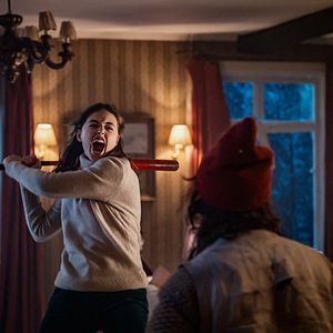 Bilder There's Something In The Barn