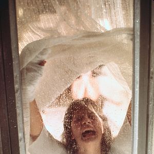 Bilder Das Mädchen aus dem Jenseits