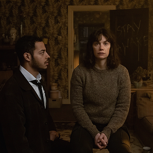 Bilder The Woman In The Wall