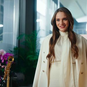 Bilder Der Vogel und die Löwin