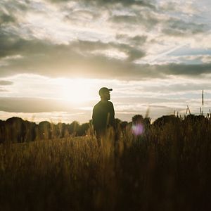 Bilder All Of Us Strangers