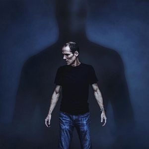 Bilder There Is a Monster