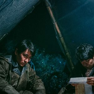 Bilder Only The River Flows