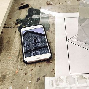 Bilder Hunter from Elswhere – Eine Reise mit Helen Britton