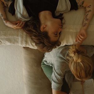 Bilder Paradise Is Burning