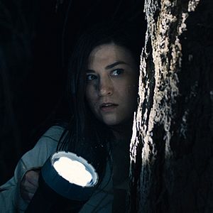 Bilder Stranger In The Woods