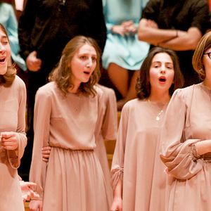 Bilder Beyond Tradition - Kraft der Naturstimmen