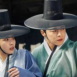 Bilder Captivating The King