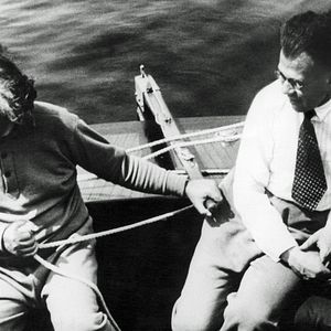 Bilder Einstein und die Bombe