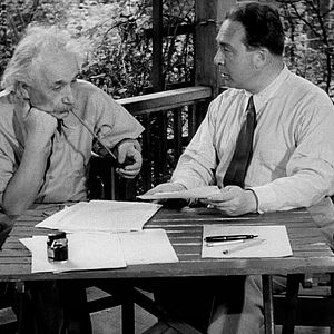 Bilder Einstein und die Bombe