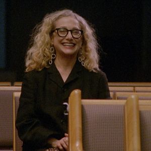 Bilder Between the Temples