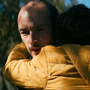 Bilder  Behind the Mountains