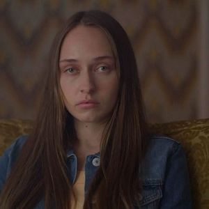 Bilder Godless - Der Exorzismus der Lara Levonde