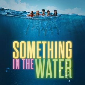 Bilder Something In The Water