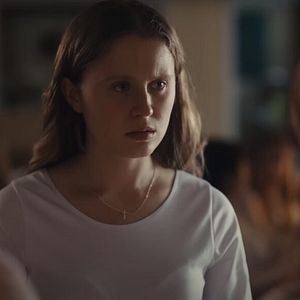 Bilder The Starling Girl