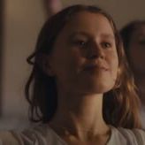 Bilder The Starling Girl