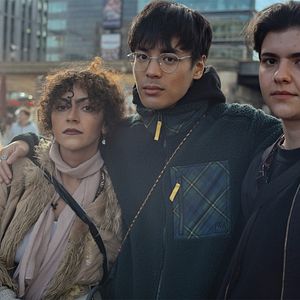 Bilder Niemals allein, immer zusammen