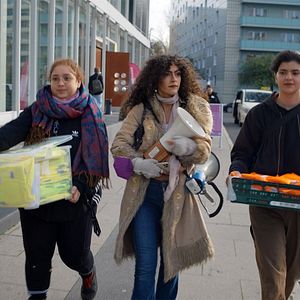 Bilder Niemals allein, immer zusammen