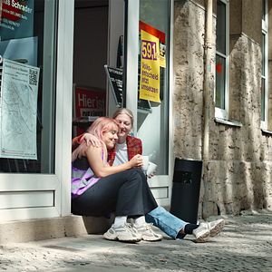 Bilder Niemals allein, immer zusammen