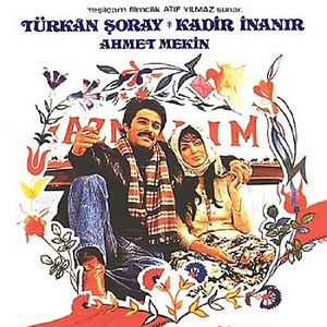 Bilder The Girl with the Red Scarf