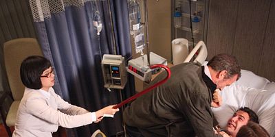 Poster der Serie Holding On