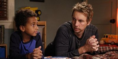 Poster der Serie I'll Be Right Here