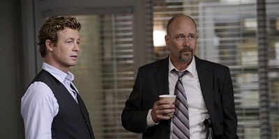 Poster der Serie Schmerz und Geld