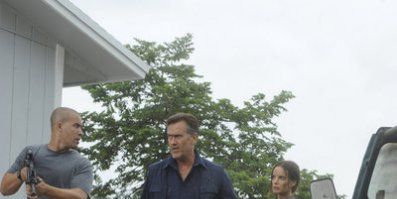 Poster der Serie Besieged