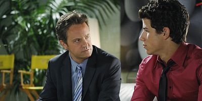 Poster der Serie Employee of the Year