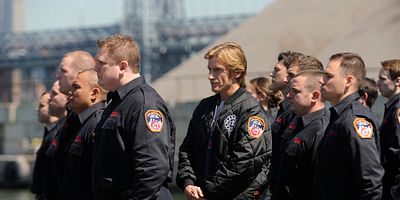 Poster der Serie Ashes