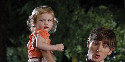 Poster der Serie Poking Holes in the Story