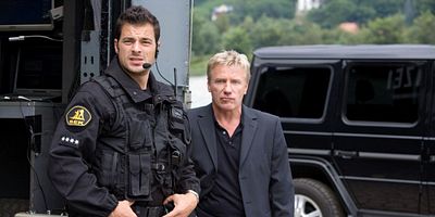 Poster der Serie Pilot