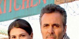 Poster der Serie La fille à la grosse valise