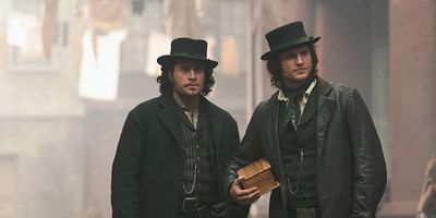 Poster der Serie Surviving Death