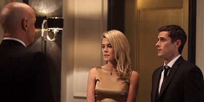 Poster der Serie Hero Complex