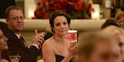 Poster der Serie We Live in Two Different Worlds