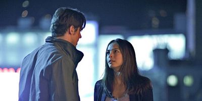 Poster der Serie Proceed with Caution