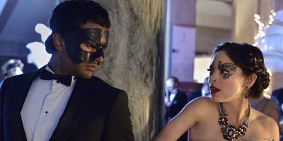 Poster der Serie Any Means Possible