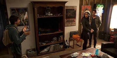 Poster der Serie Dead Men Tell Big Tales