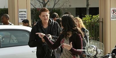 Poster der Serie It Hurts to Wait with Love If Love Is Somewhere Else