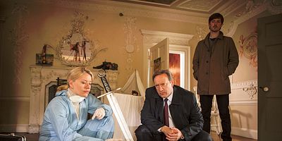 Poster der Serie The Christmas Haunting