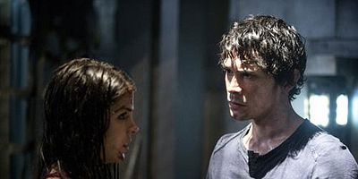 Poster der Serie Contents Under Pressure