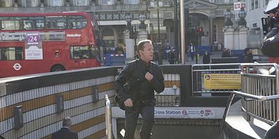 Poster der Serie 13:00 Uhr - 14:00 Uhr