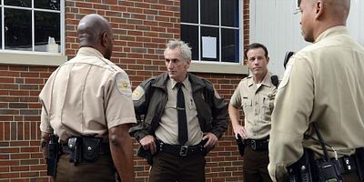 Poster der Serie Torn Apart