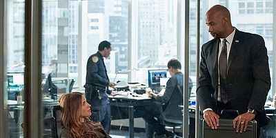 Poster der Serie New Hundred